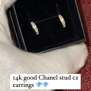 14k gold Chanel stud cz earrings 💎💎
